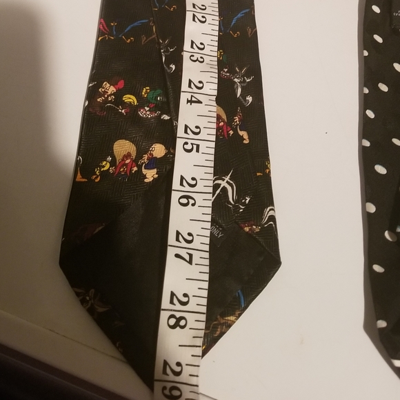 Looney Tunes Lot of 2 Neck Ties Vintage Christmas - Picture 4 of 8